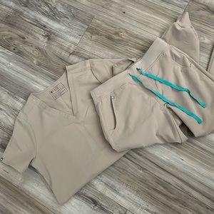 FIGS SCRUBS - BOULDER